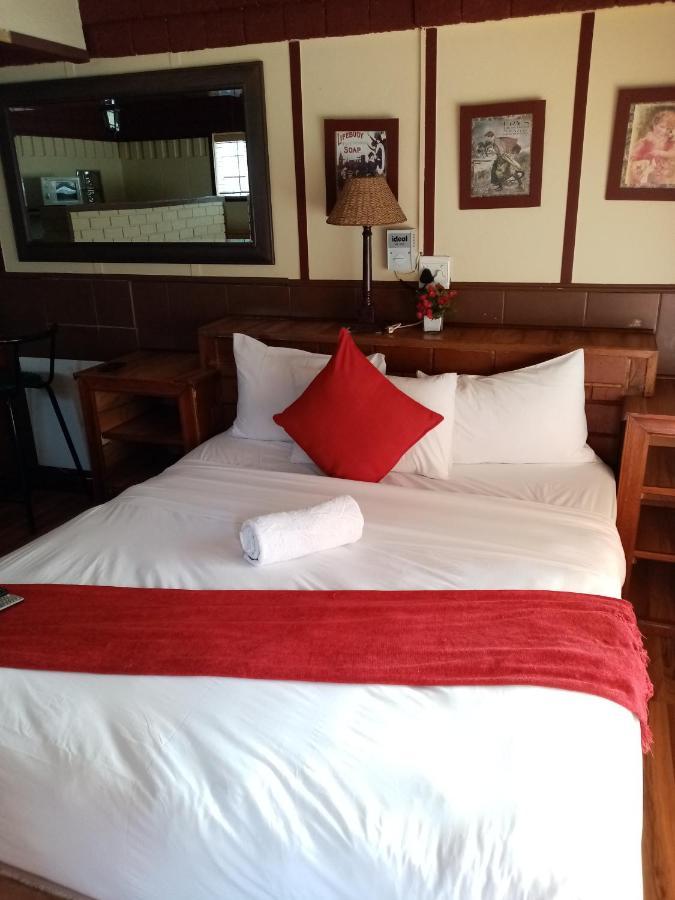Tudor Lodge Guest House Johannesburg Exterior foto
