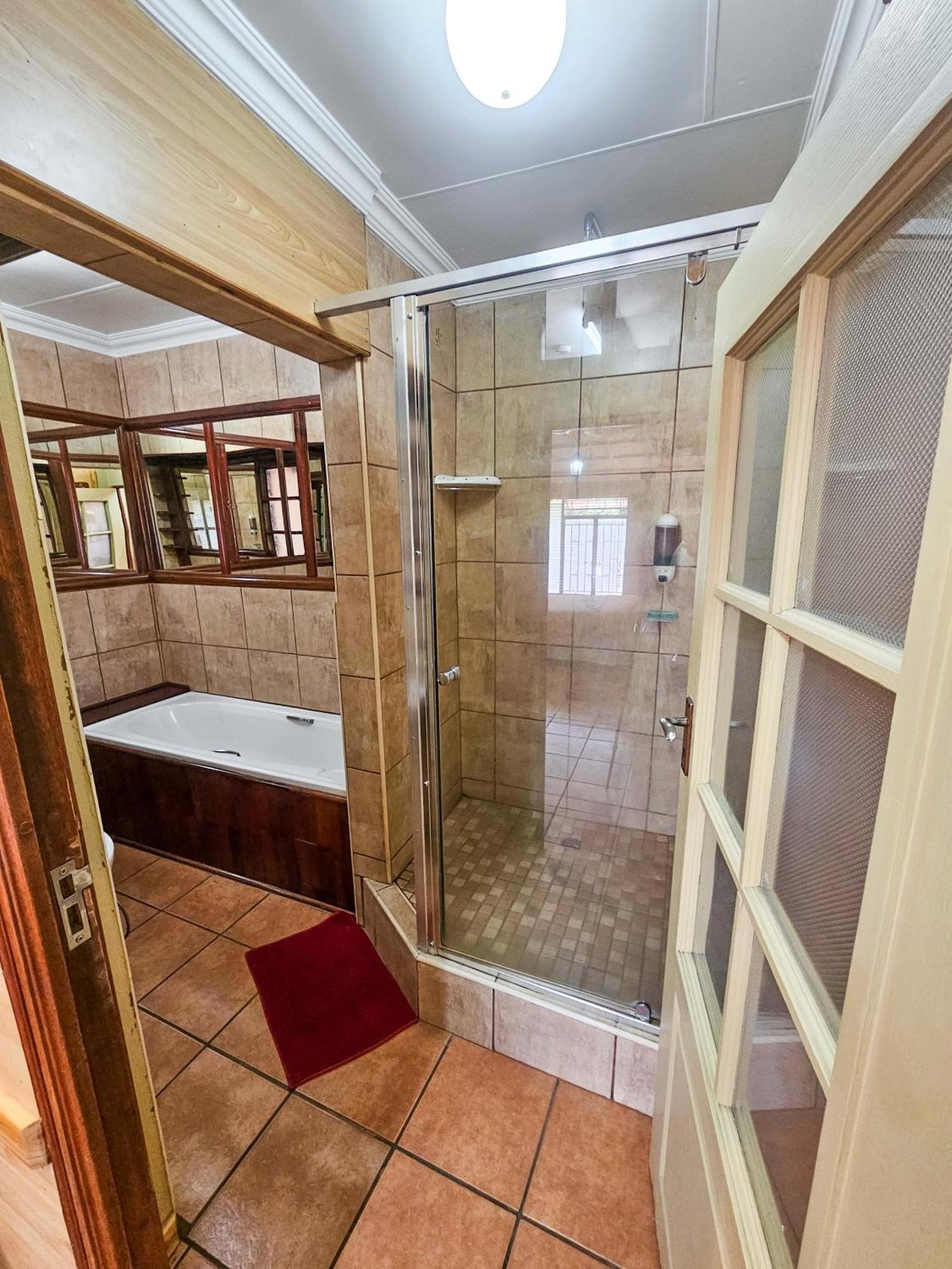 Tudor Lodge Guest House Johannesburg Exterior foto