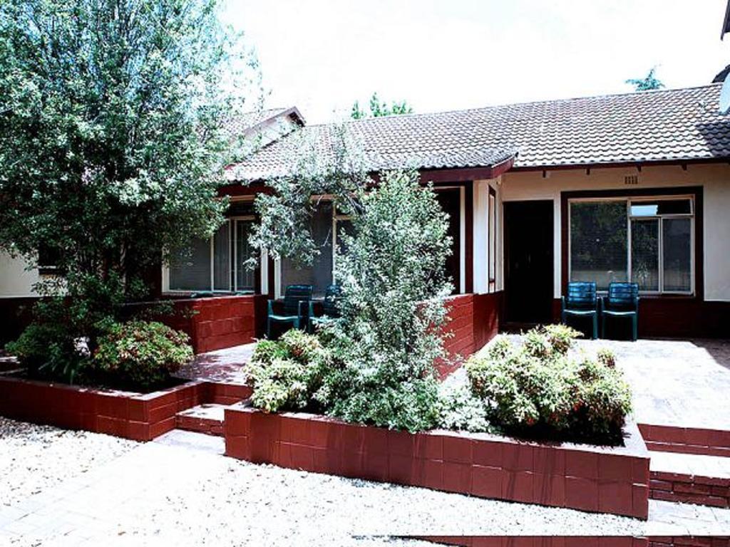 Tudor Lodge Guest House Johannesburg Exterior foto